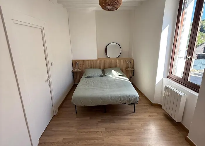 Charming 70 M2 House Near Mayenne Apartment Aze (Mayenne)