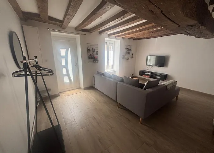 Charming 70 M2 House Near Mayenne Aze (Mayenne)